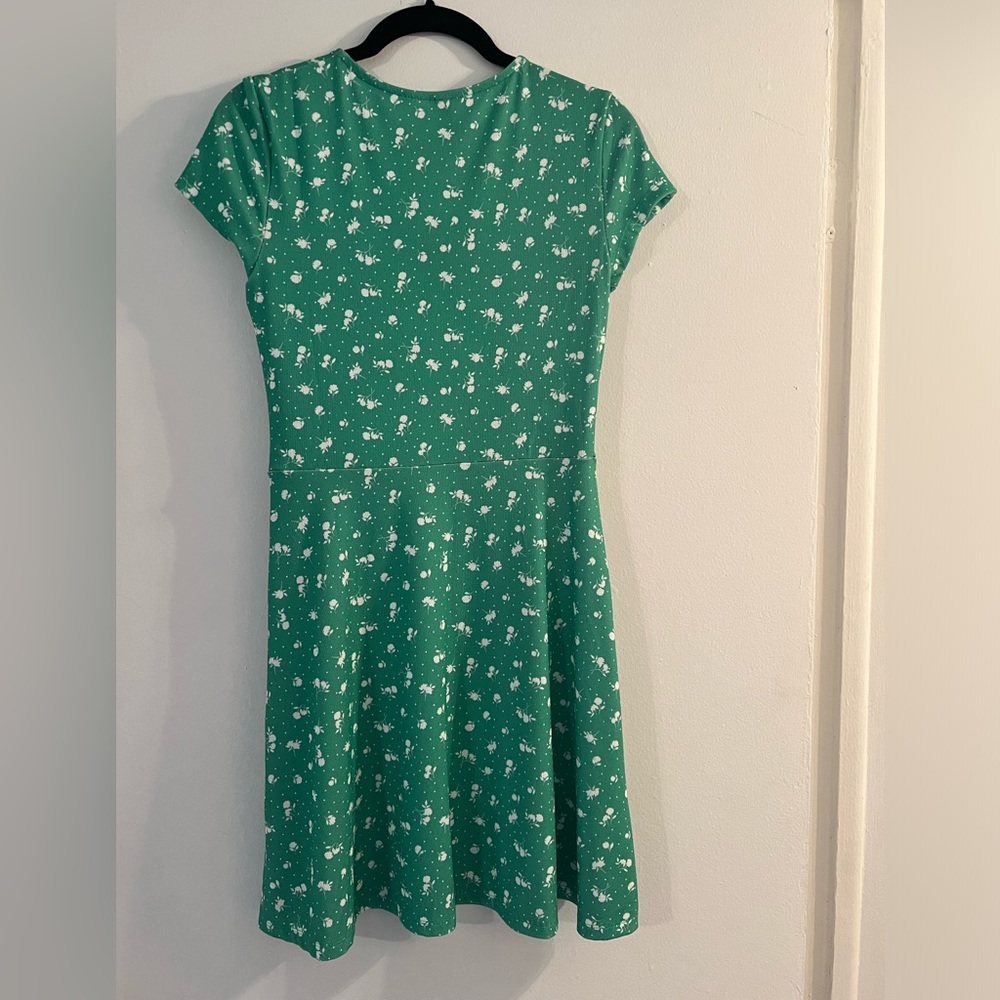 Divided Green floral dress - Picture 2 of 3